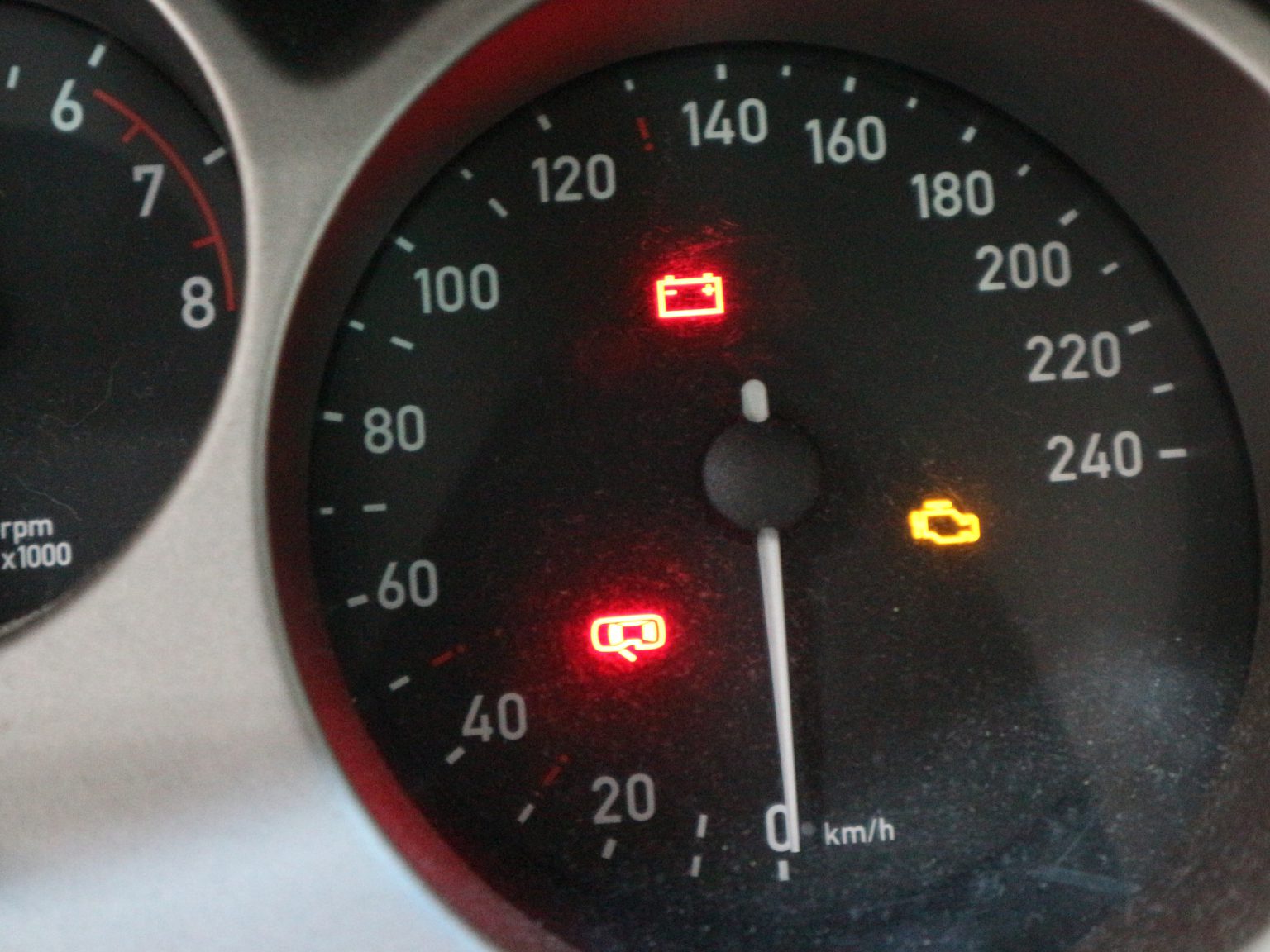 De dynamo in een auto Autobedrijf Cartech
